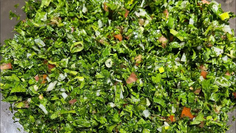 Tabulé, ensalada árabe de perejil, receta de Cocinando con Marcela